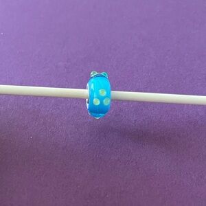 Trollbeads Turquoise/Green Spring Bud bead. TGLBE-10059.